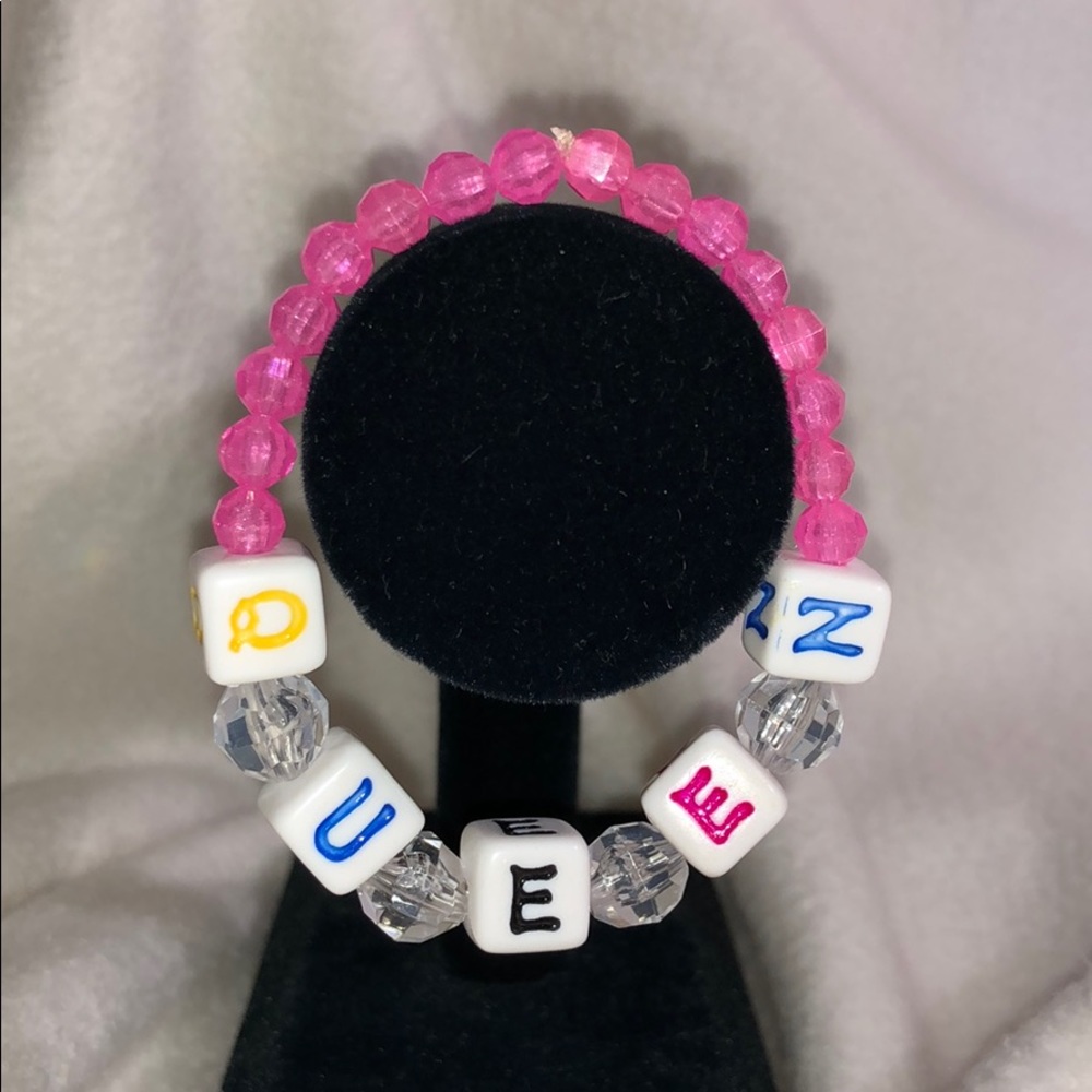 QUEEN Block Letter Pink & Clear Bead Bracelet